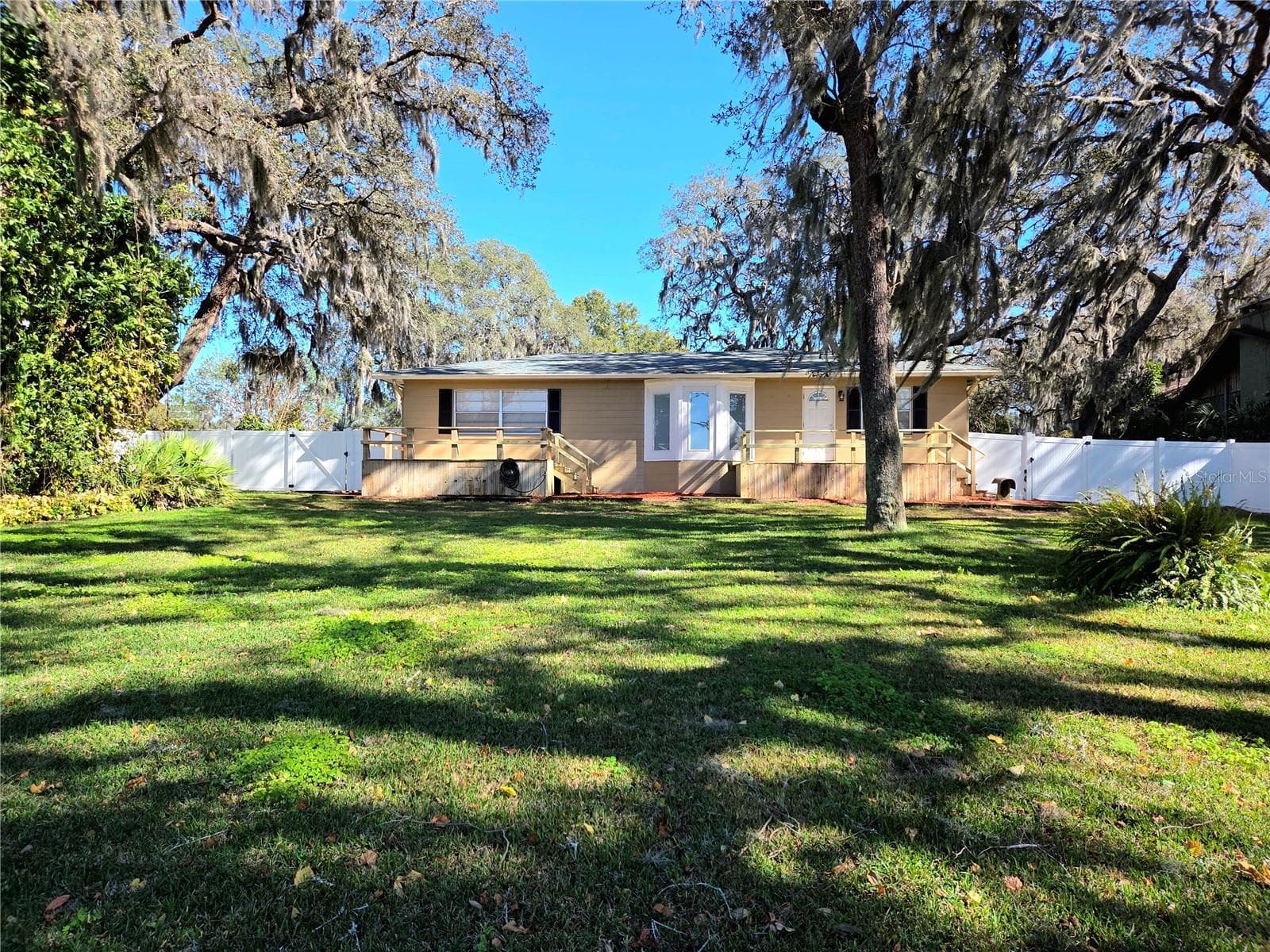 Enjoy the sunsets on the rear deck - 34041 HIGHLAND RD, LEESBURG