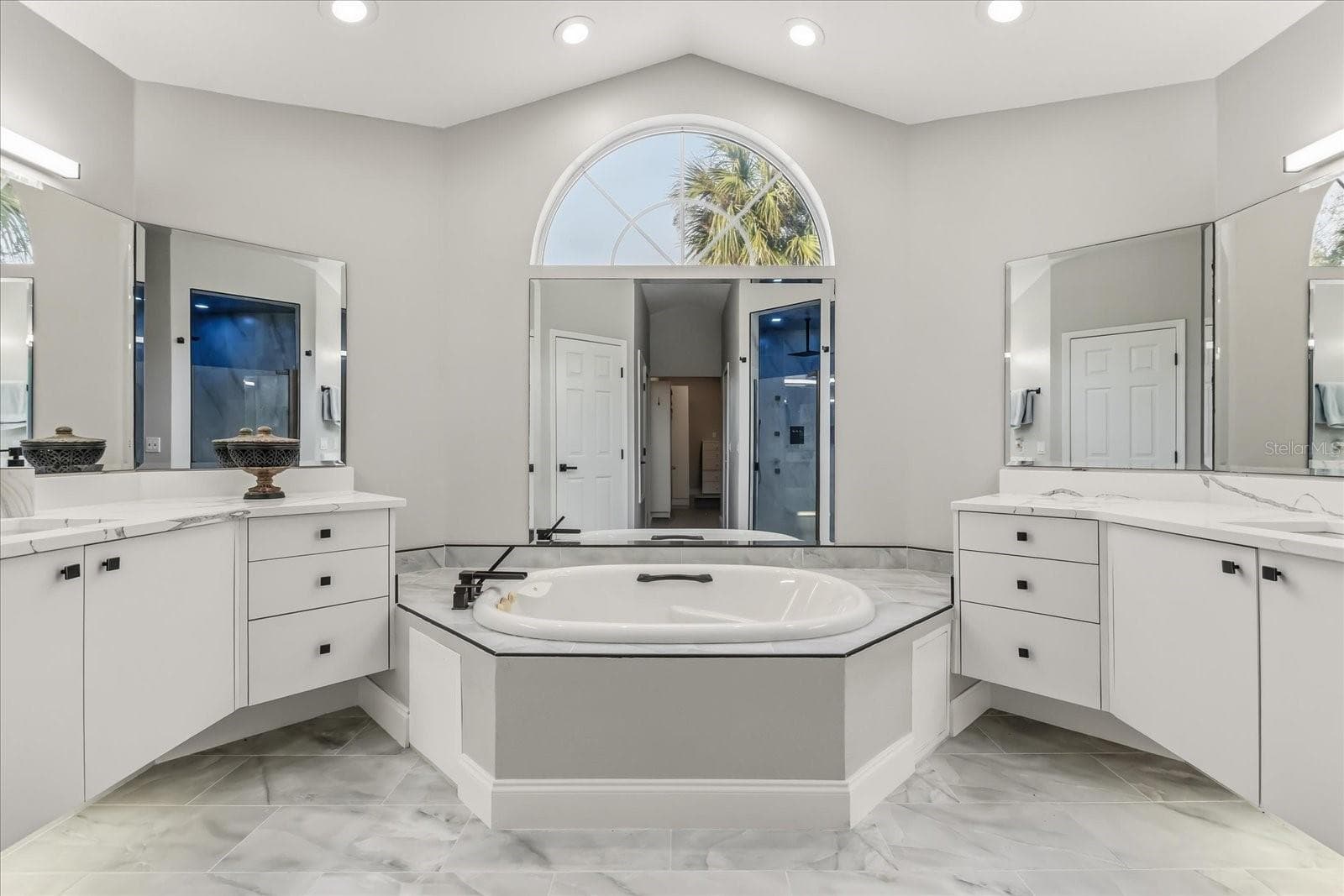 Single Family Residence at 227 RIVER VILLAGE DR, DEBARY, photo 26 of 50