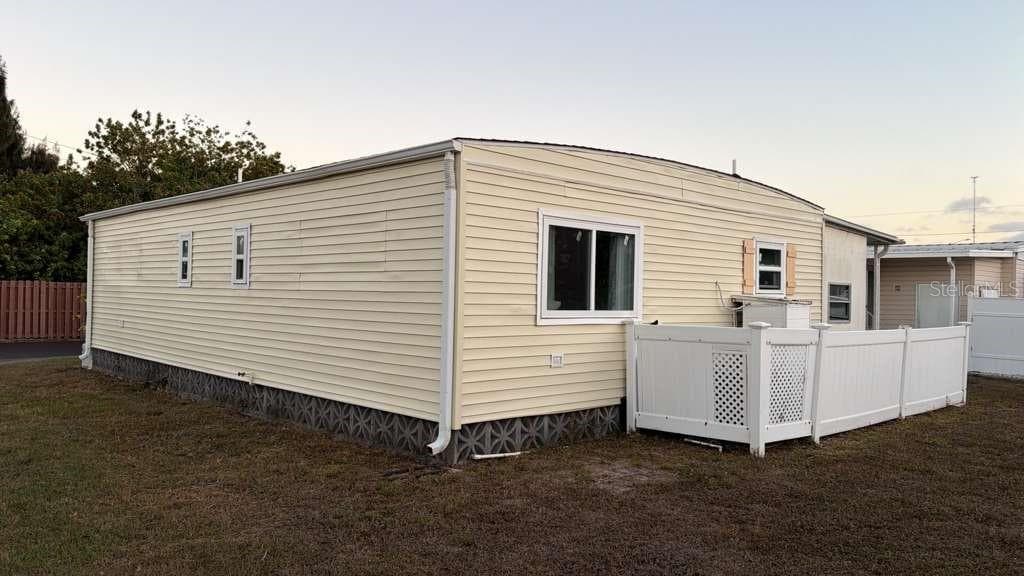 Manufactured Home at 530 SUN UP ST, NORTH FORT MYERS, photo 12 of 13