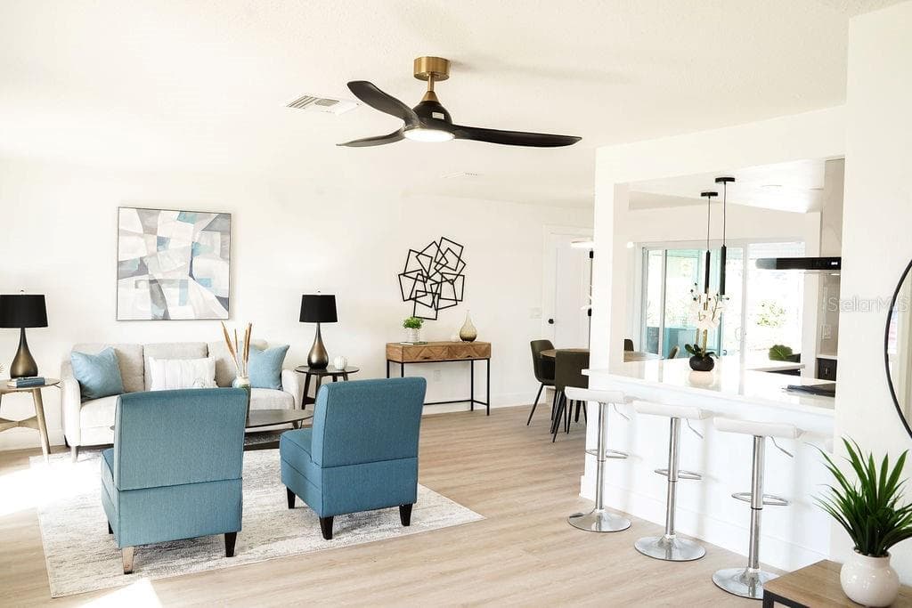 Single Family Residence at 3807 48TH AVE S, ST PETERSBURG, photo 11 of 50