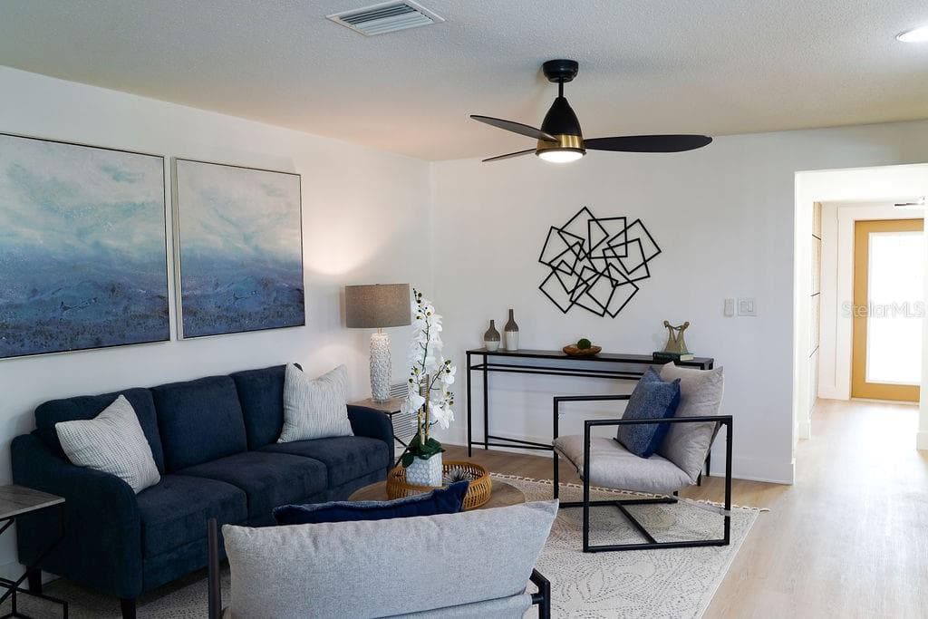 Single Family Residence at 3807 48TH AVE S, ST PETERSBURG, photo 21 of 50