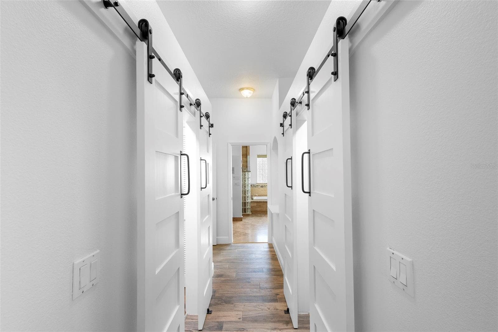DUAL WALK-IN CLOSETS - 73 SANCTUARY AVE, DEBARY