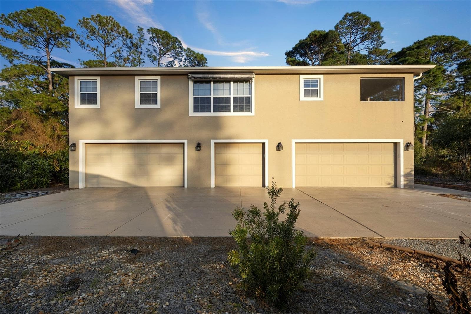 DETACHED ADU W/ 5 CAR GARAGE - 73 SANCTUARY AVE, DEBARY