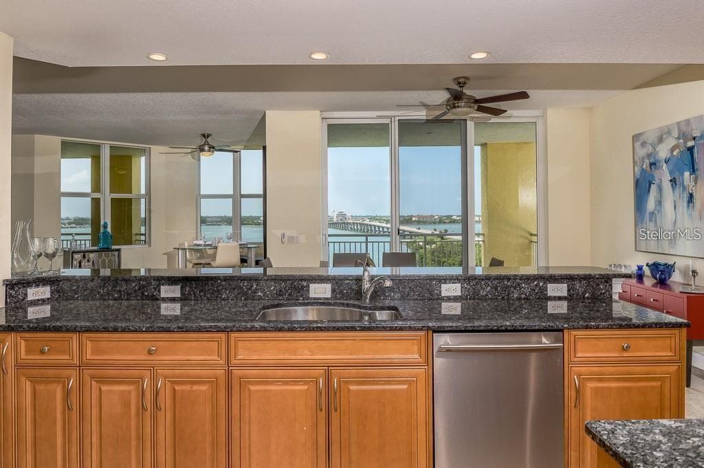 Condominium at 611 RIVIERA DUNES WAY #604, PALMETTO, photo 7 of 35