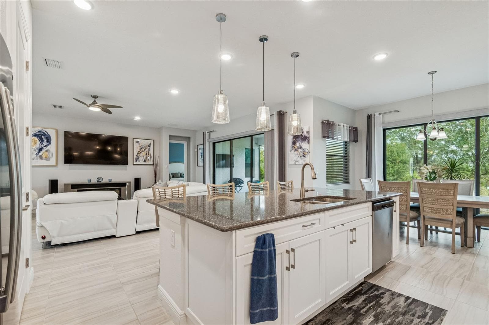 Single Family Residence at 4952 SURFSIDE CIR, BRADENTON, photo 28 of 100