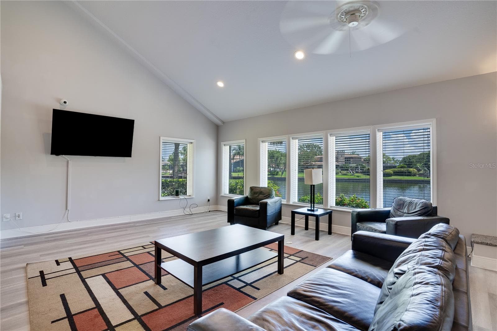 Clubhouse Entertainment area with WIFI - 6315 NEWTOWN CIR #15B3, TAMPA