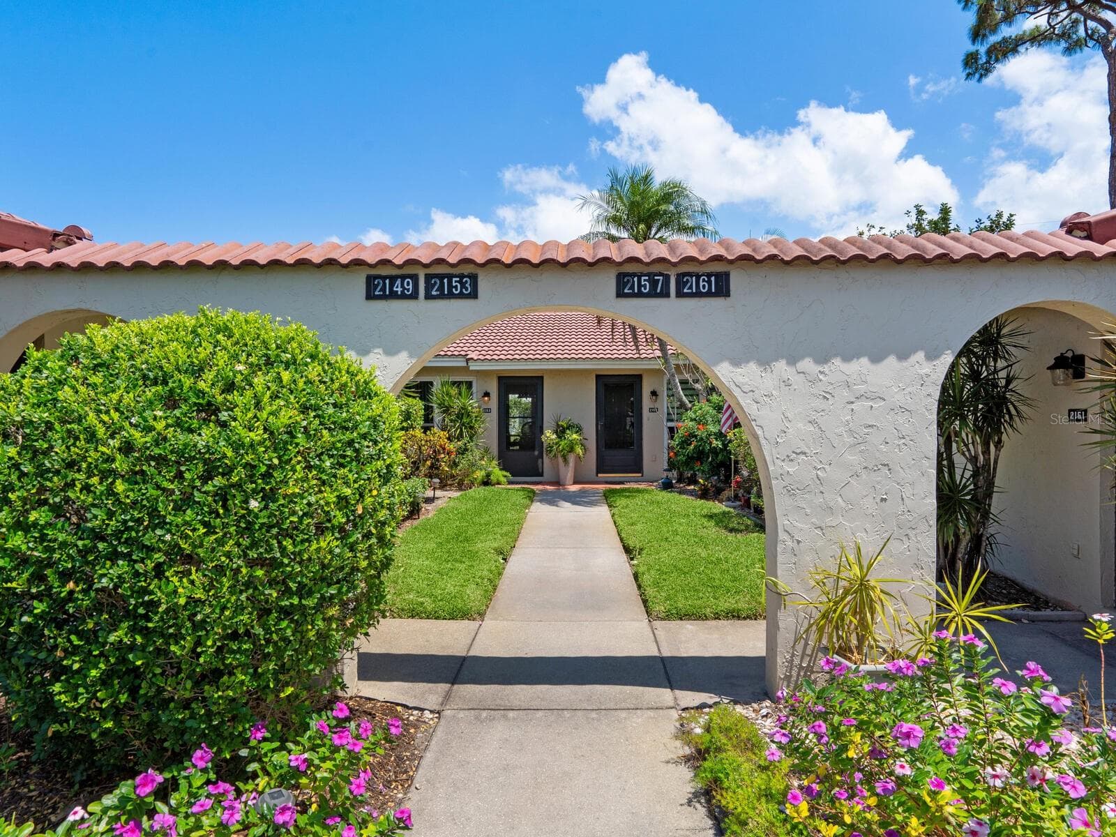 Condominium at 2153 PUEBLO CIR #V14, SARASOTA, photo 2 of 24