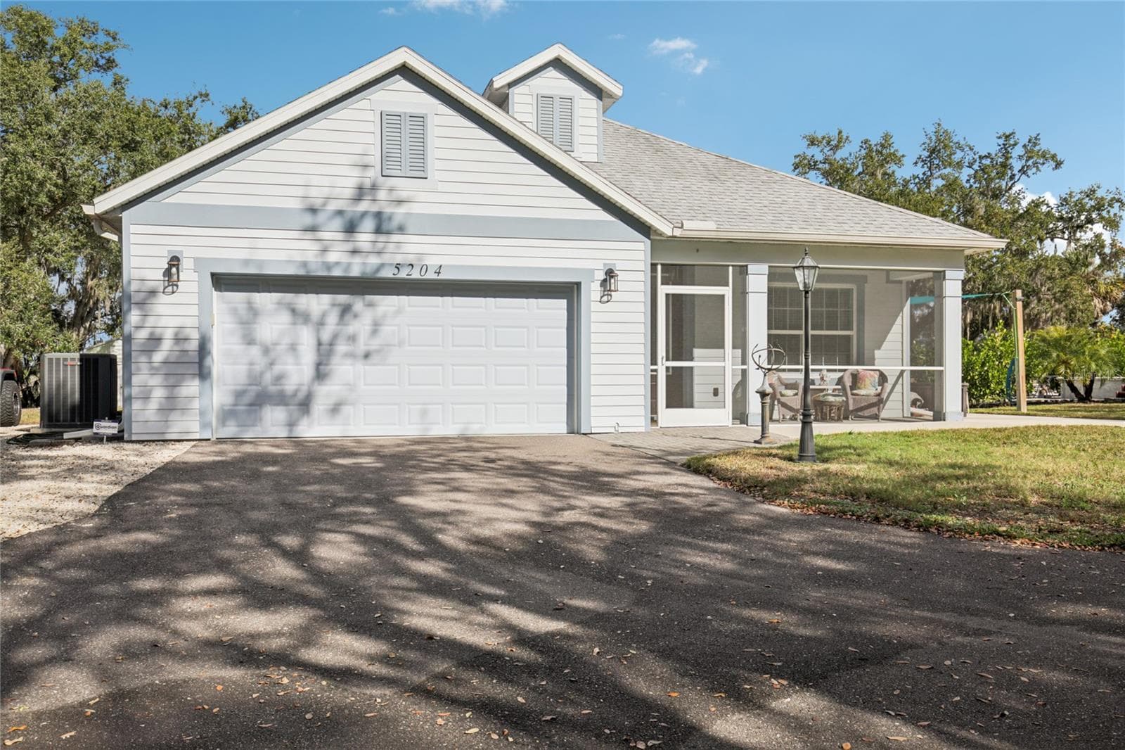 Single Family Residence at 5204 69TH ST E, PALMETTO, photo 2 of 39