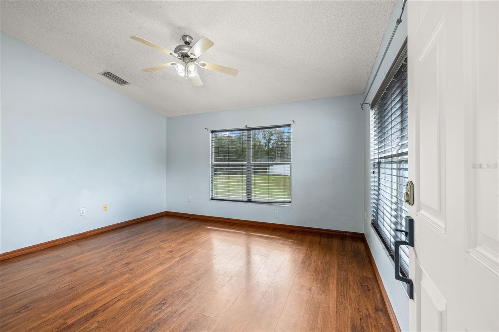 Single Family Residence at 6114 SCHOOL HOUSE CT, WESLEY CHAPEL, photo 4 of 37