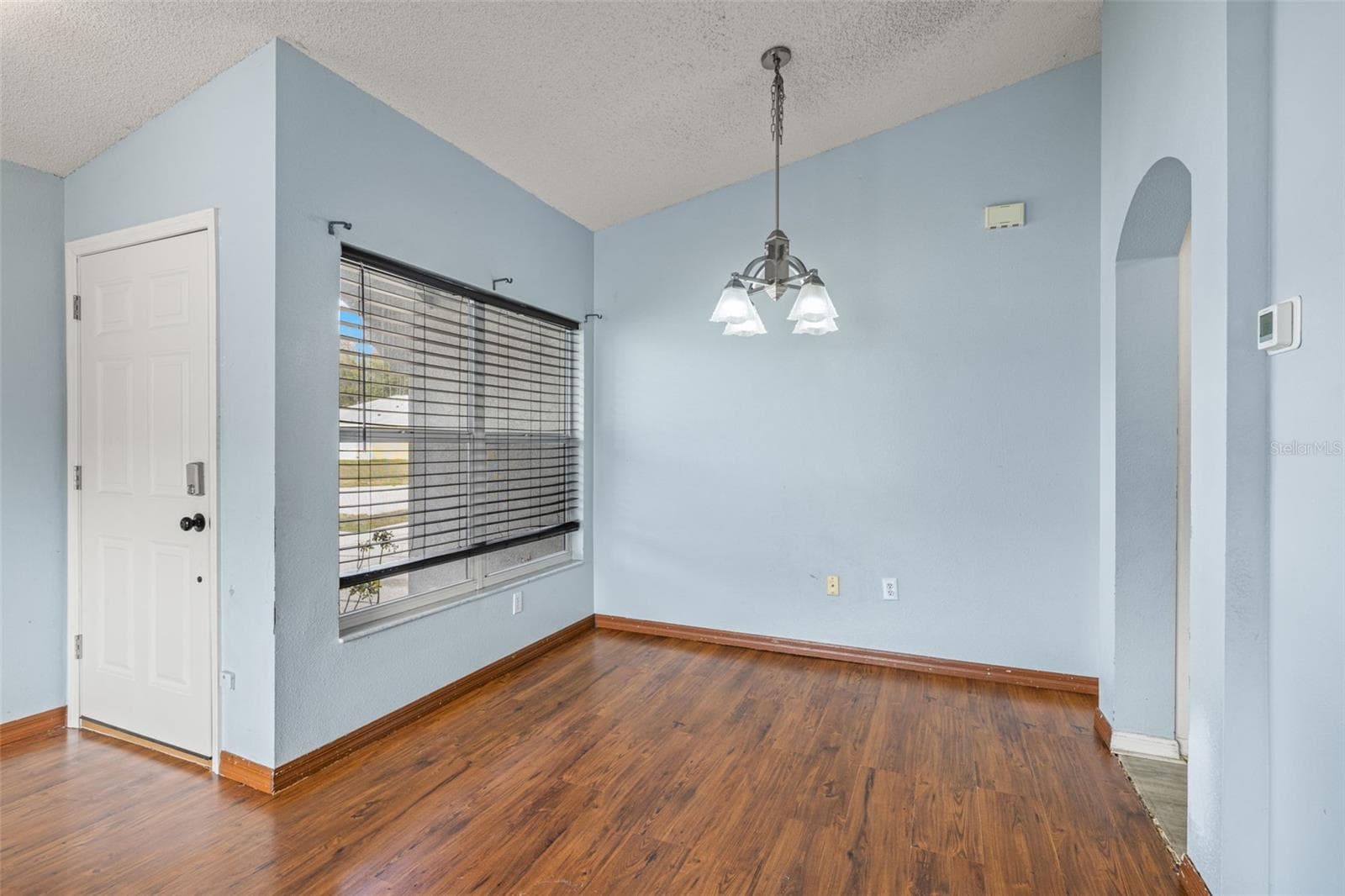 Single Family Residence at 6114 SCHOOL HOUSE CT, WESLEY CHAPEL, photo 7 of 37