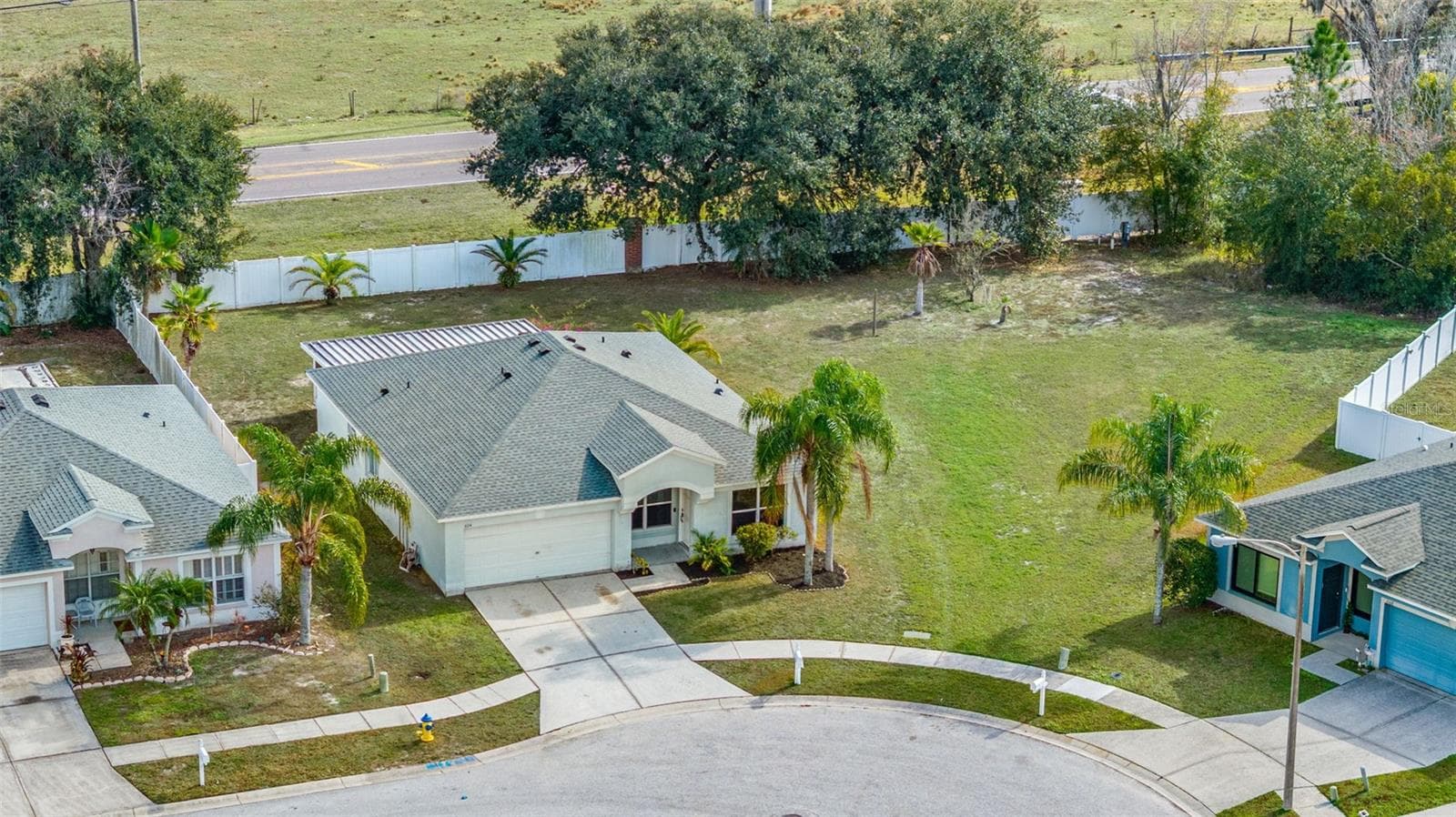 Single Family Residence at 6114 SCHOOL HOUSE CT, WESLEY CHAPEL, photo 28 of 37
