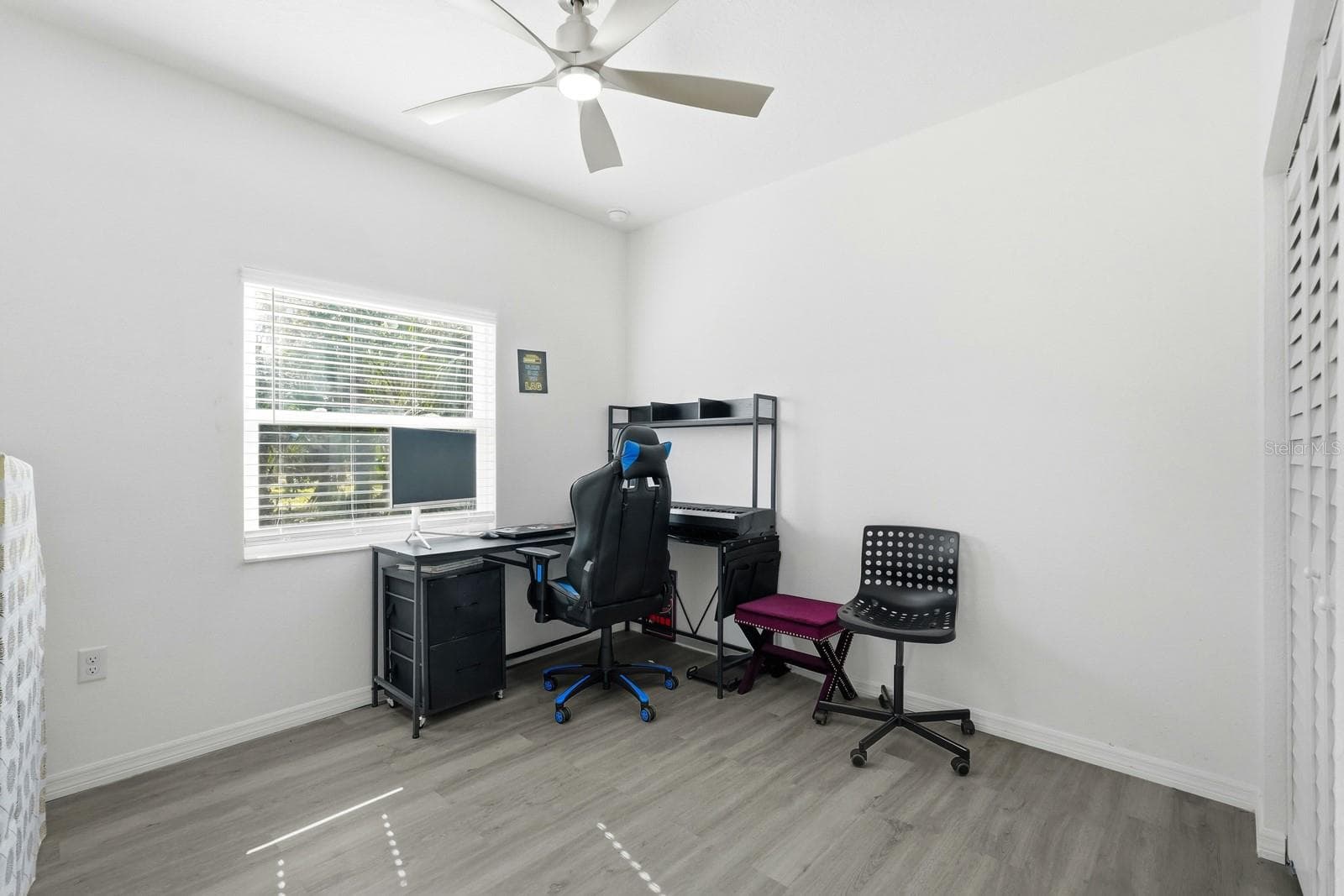 Single Family Residence at 557 LIVE OAK AVE, DAYTONA BEACH, photo 18 of 33