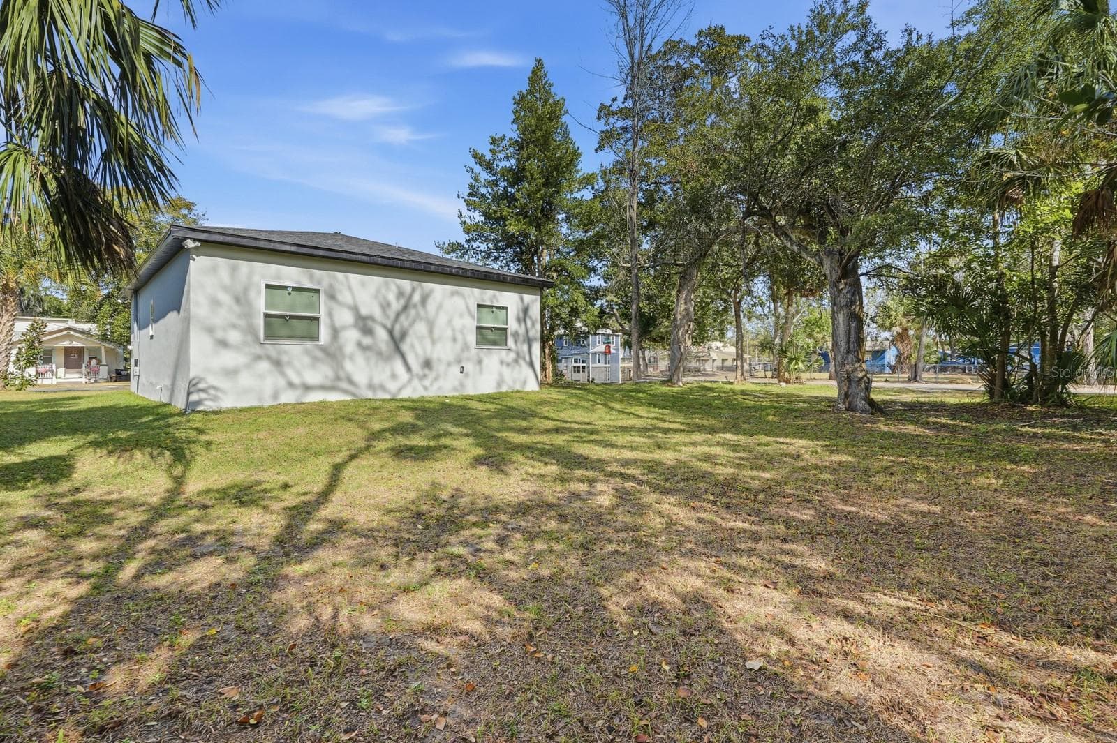 Single Family Residence at 557 LIVE OAK AVE, DAYTONA BEACH, photo 21 of 33