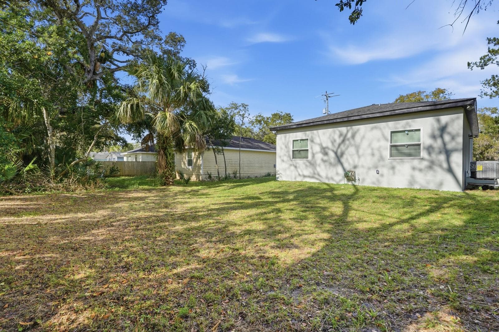 Single Family Residence at 557 LIVE OAK AVE, DAYTONA BEACH, photo 22 of 33