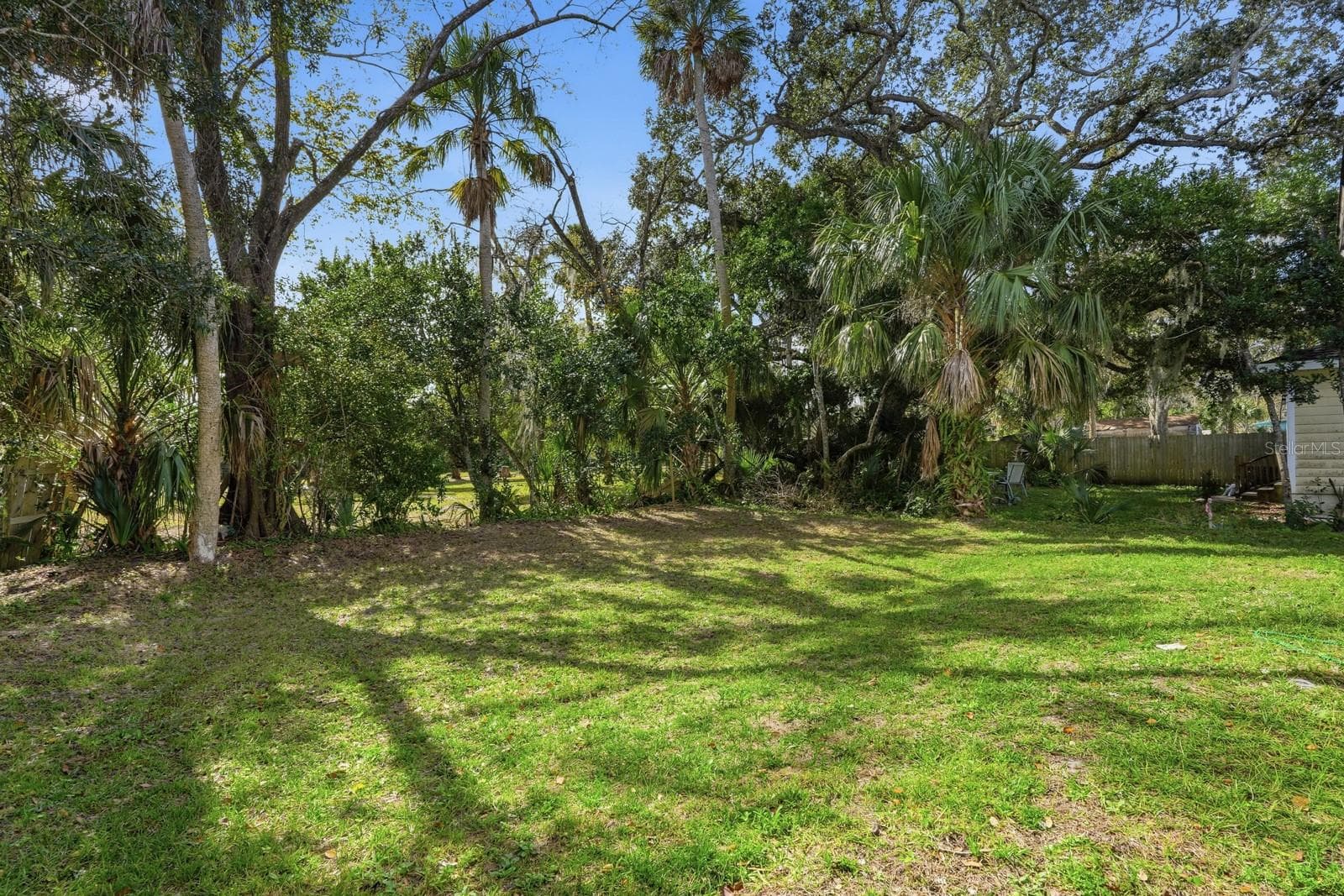 Single Family Residence at 557 LIVE OAK AVE, DAYTONA BEACH, photo 24 of 33
