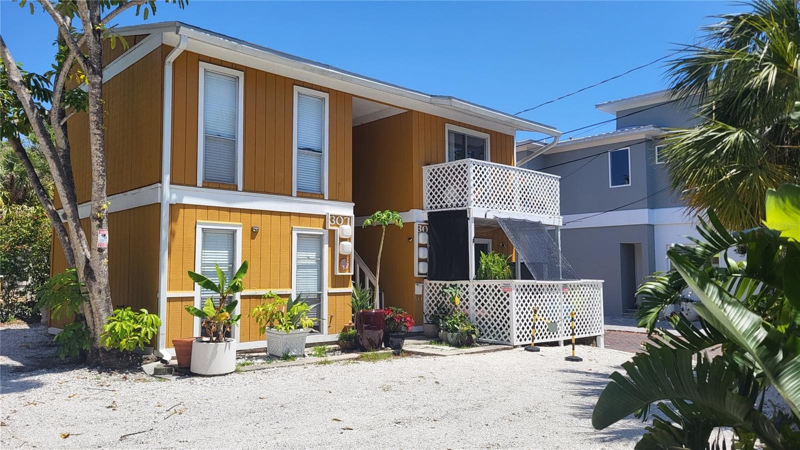 301 S OSPREY AVE