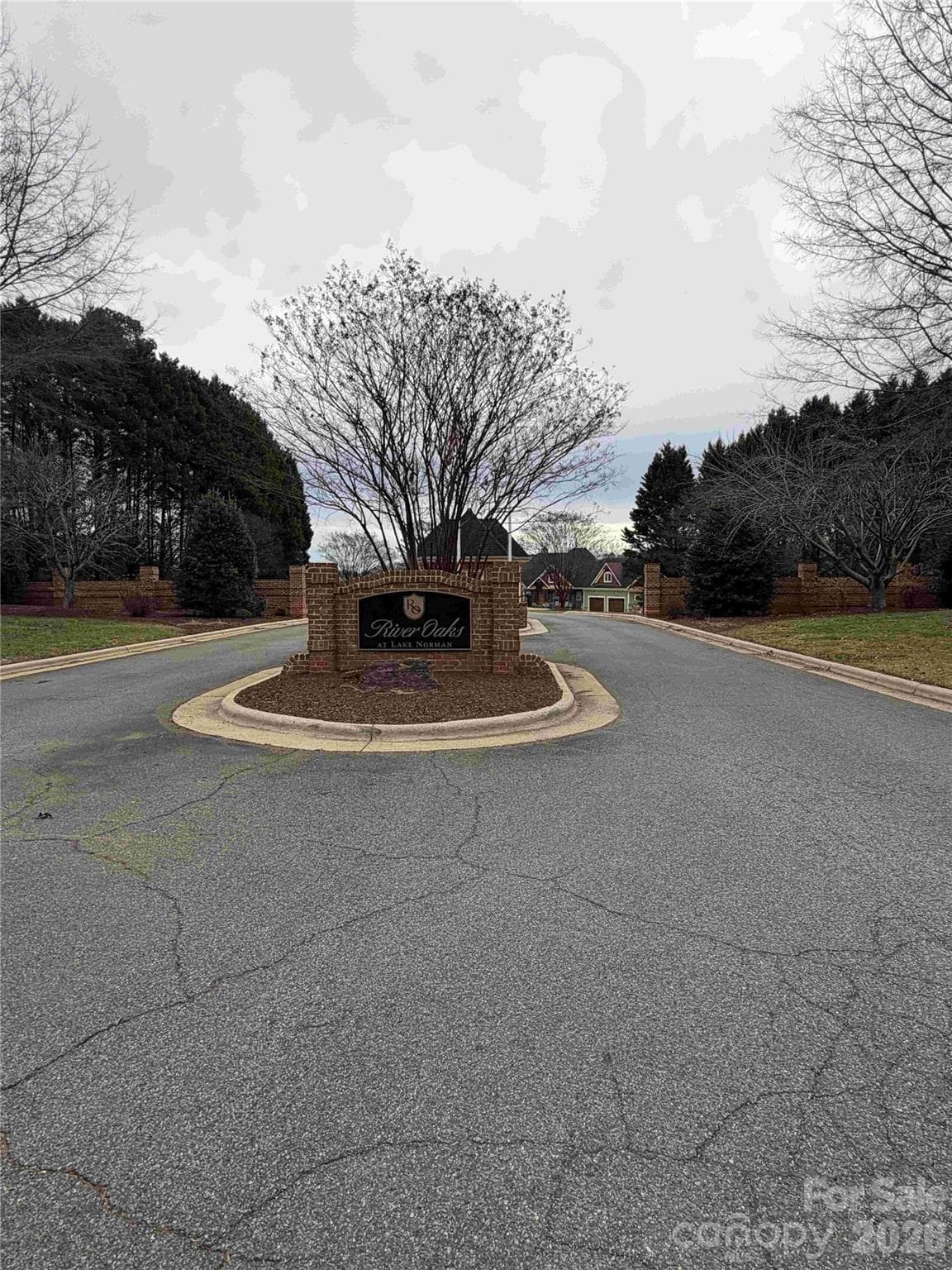 Lot at Statesville, photo 2 of 5