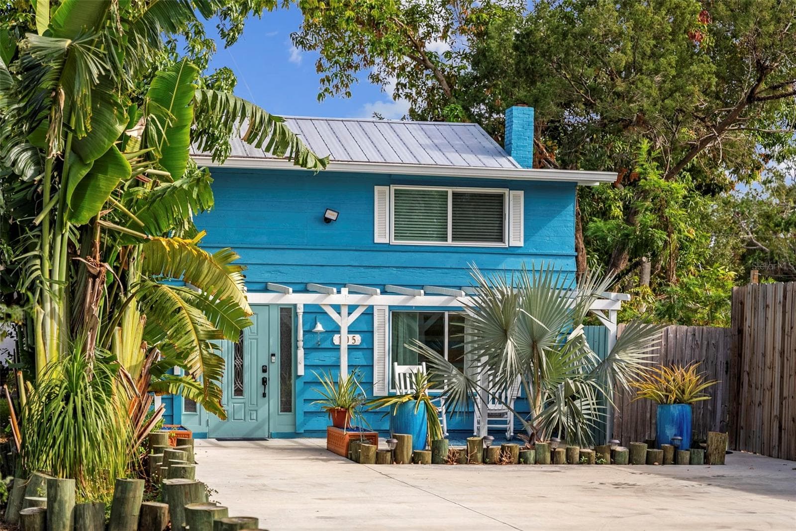 Single Family Residence at 105 TUCKER AVE, SARASOTA, photo 2 of 98
