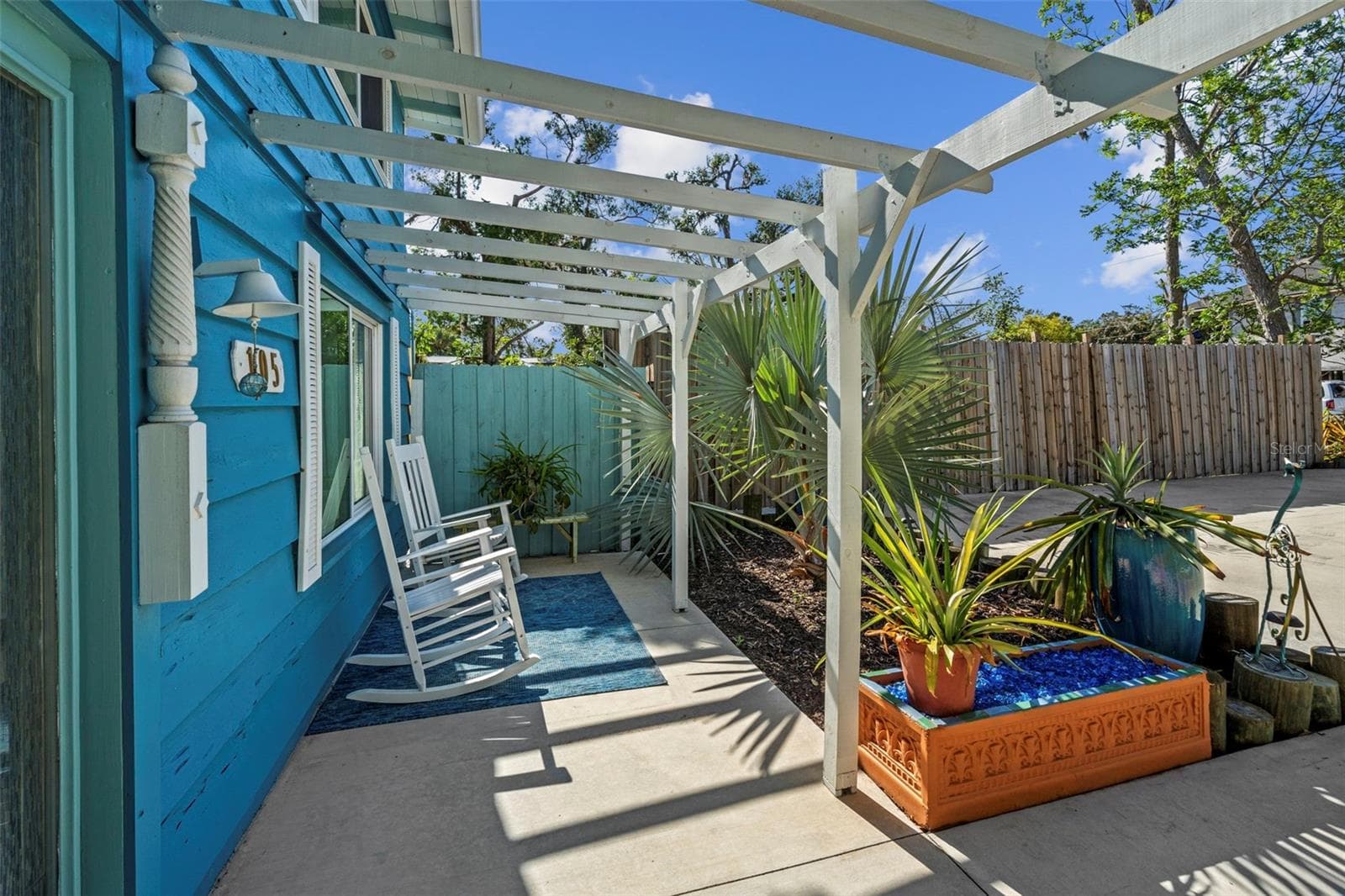Single Family Residence at 105 TUCKER AVE, SARASOTA, photo 8 of 98