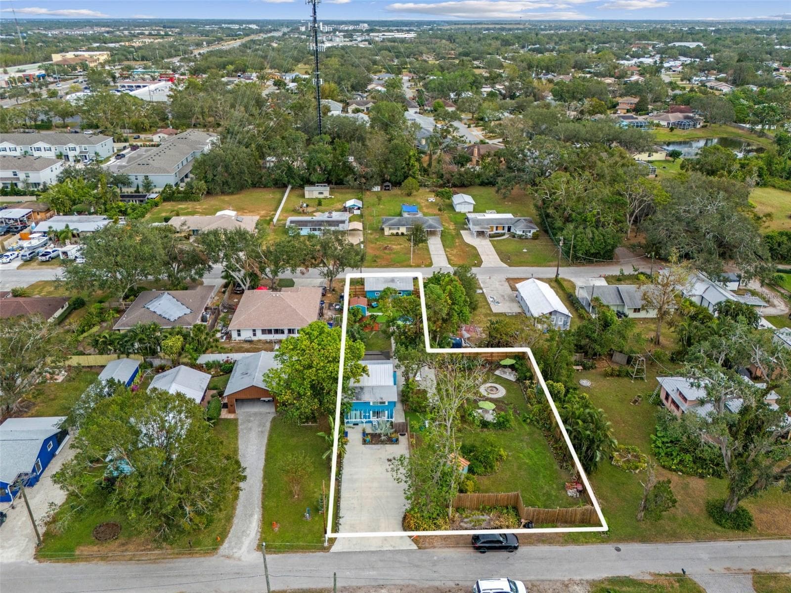 Single Family Residence at 105 TUCKER AVE, SARASOTA, photo 17 of 98