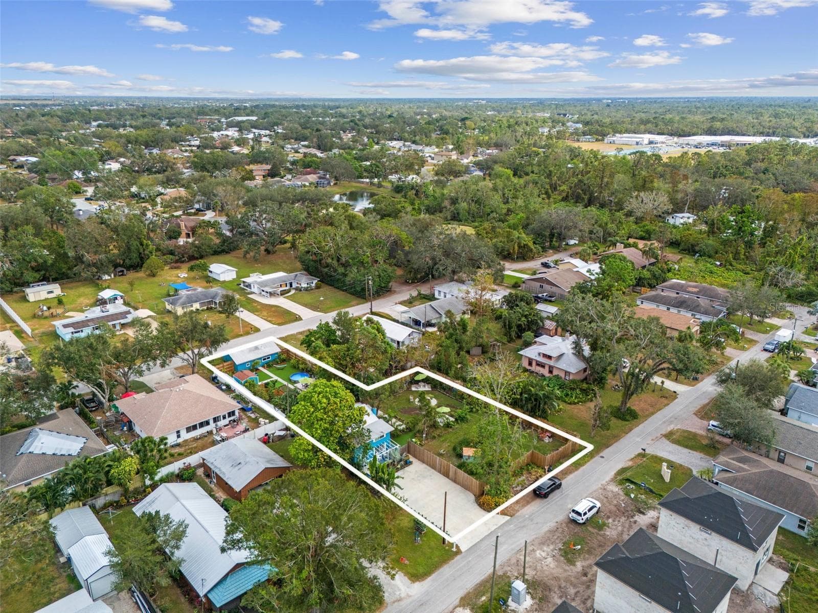 Single Family Residence at 105 TUCKER AVE, SARASOTA, photo 18 of 98