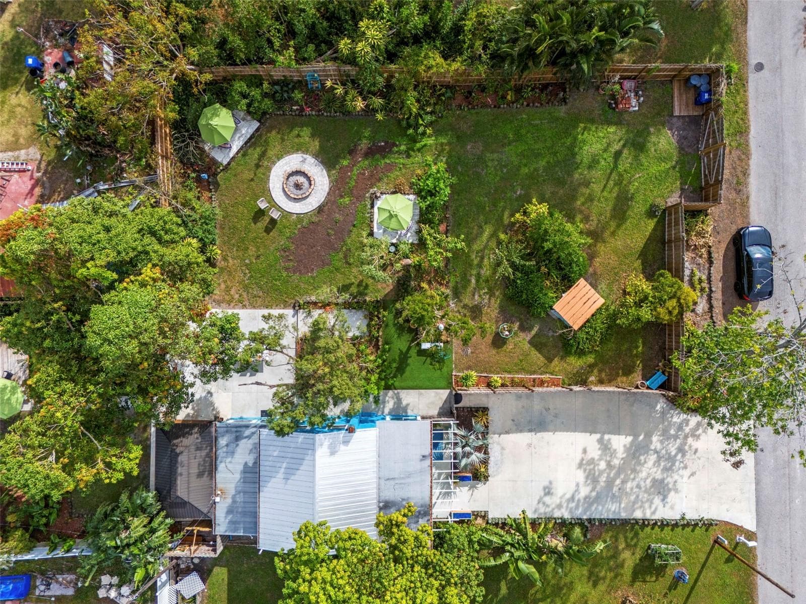 Single Family Residence at 105 TUCKER AVE, SARASOTA, photo 21 of 98