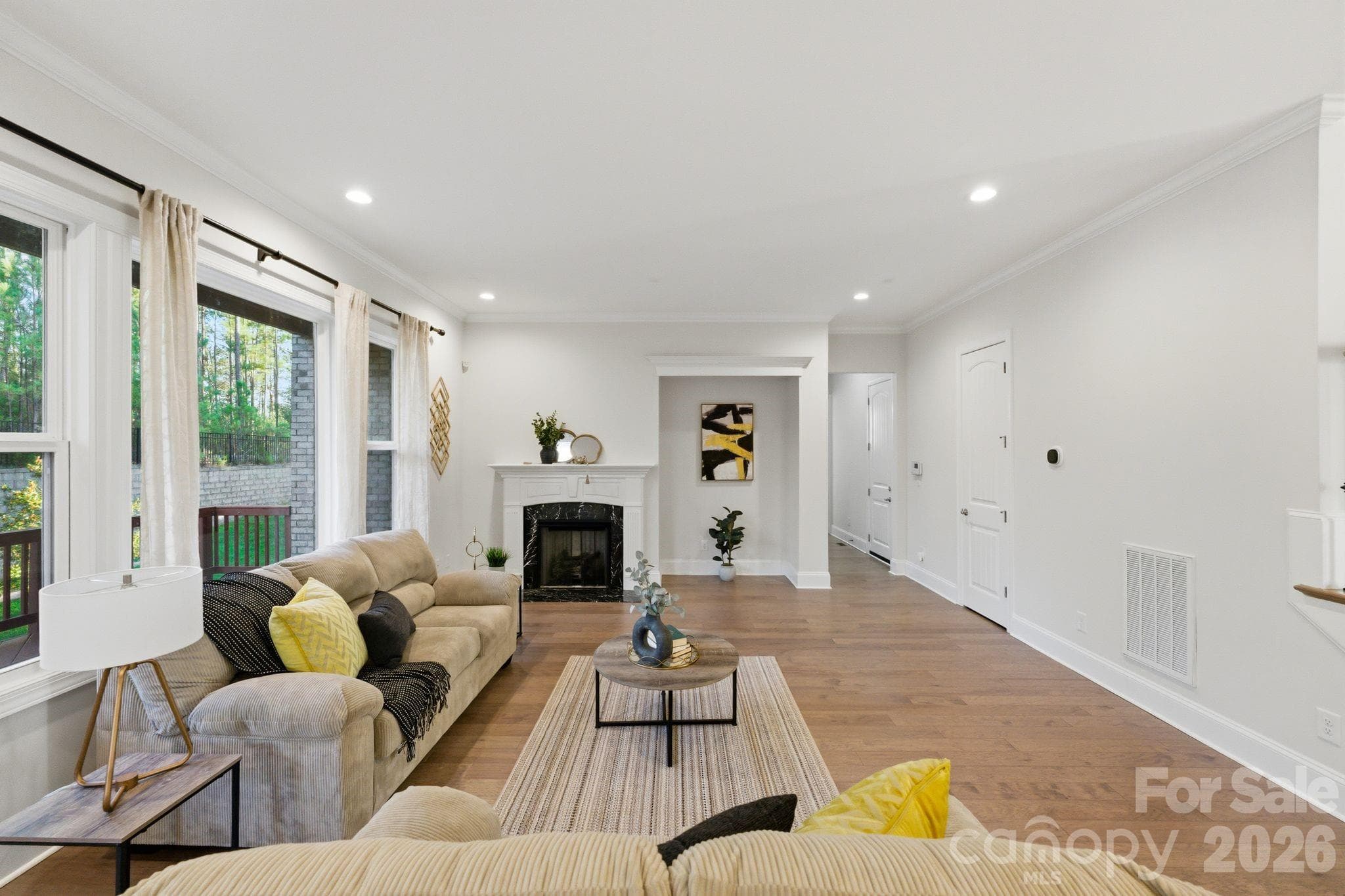 Single Family Residence at 374 Hampton Trail Drive, Fort Mill, photo 12 of 39