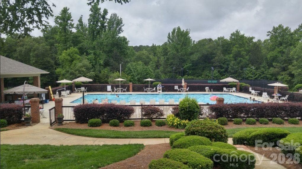 Clubhouse & Pool - Rock Hill