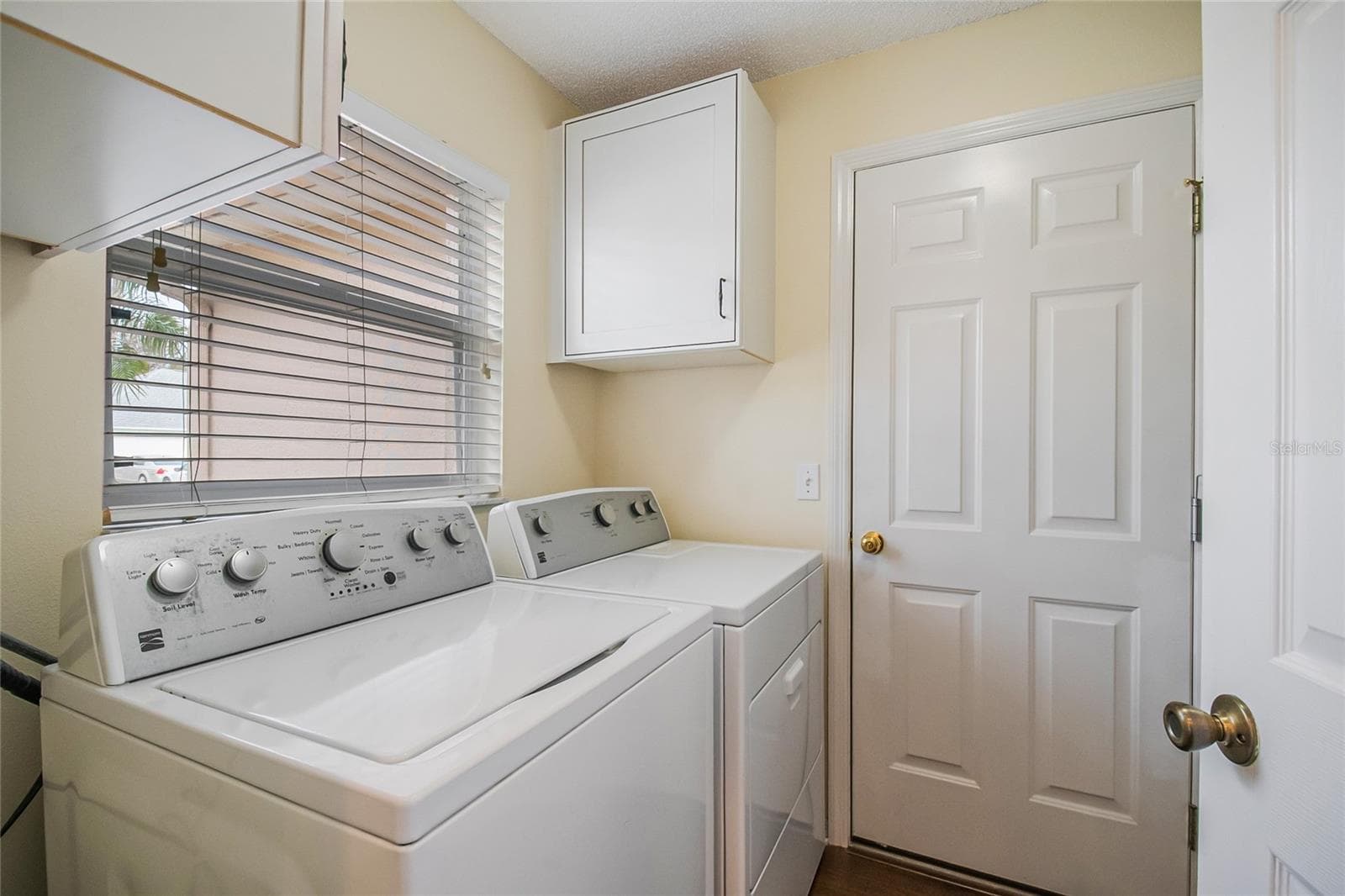Single Family Residence at 343 ALEATHA DR, DAYTONA BEACH, photo 36 of 49