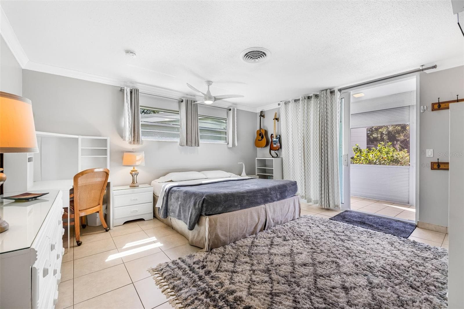 Condominium at 615 10TH AVE NE #1, ST PETERSBURG, photo 20 of 34