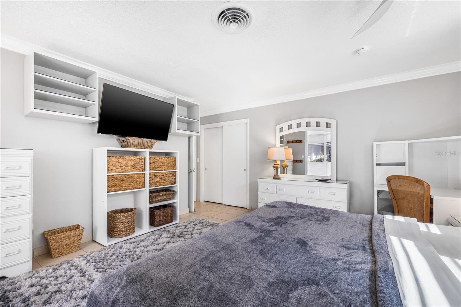 Condominium at 615 10TH AVE NE #1, ST PETERSBURG, photo 21 of 34