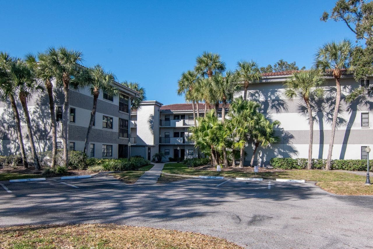 Condominium at 2650 COUNTRYSIDE BLVD #F303, CLEARWATER, photo 11 of 42