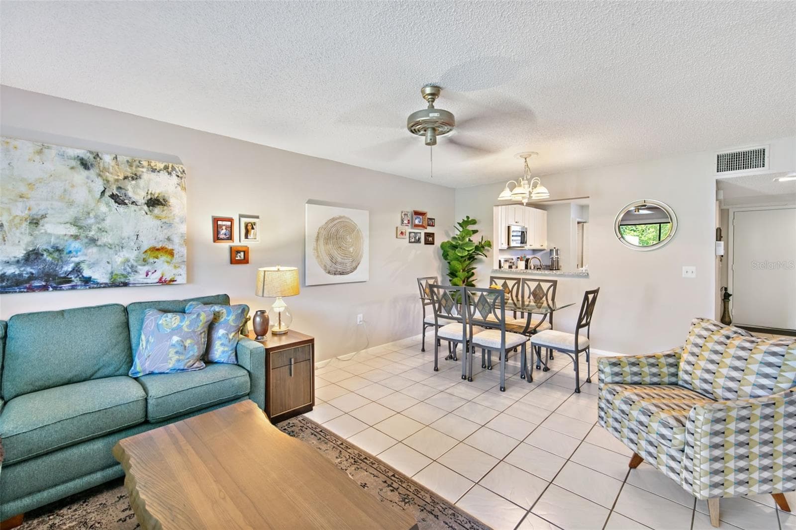 Condominium at 611 WOODLAWN DR #611, BRADENTON, photo 7 of 28