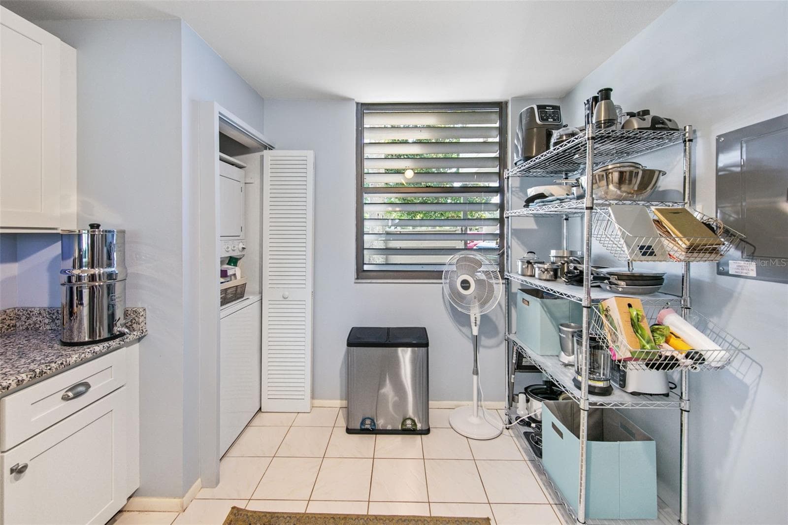 Condominium at 611 WOODLAWN DR #611, BRADENTON, photo 9 of 28