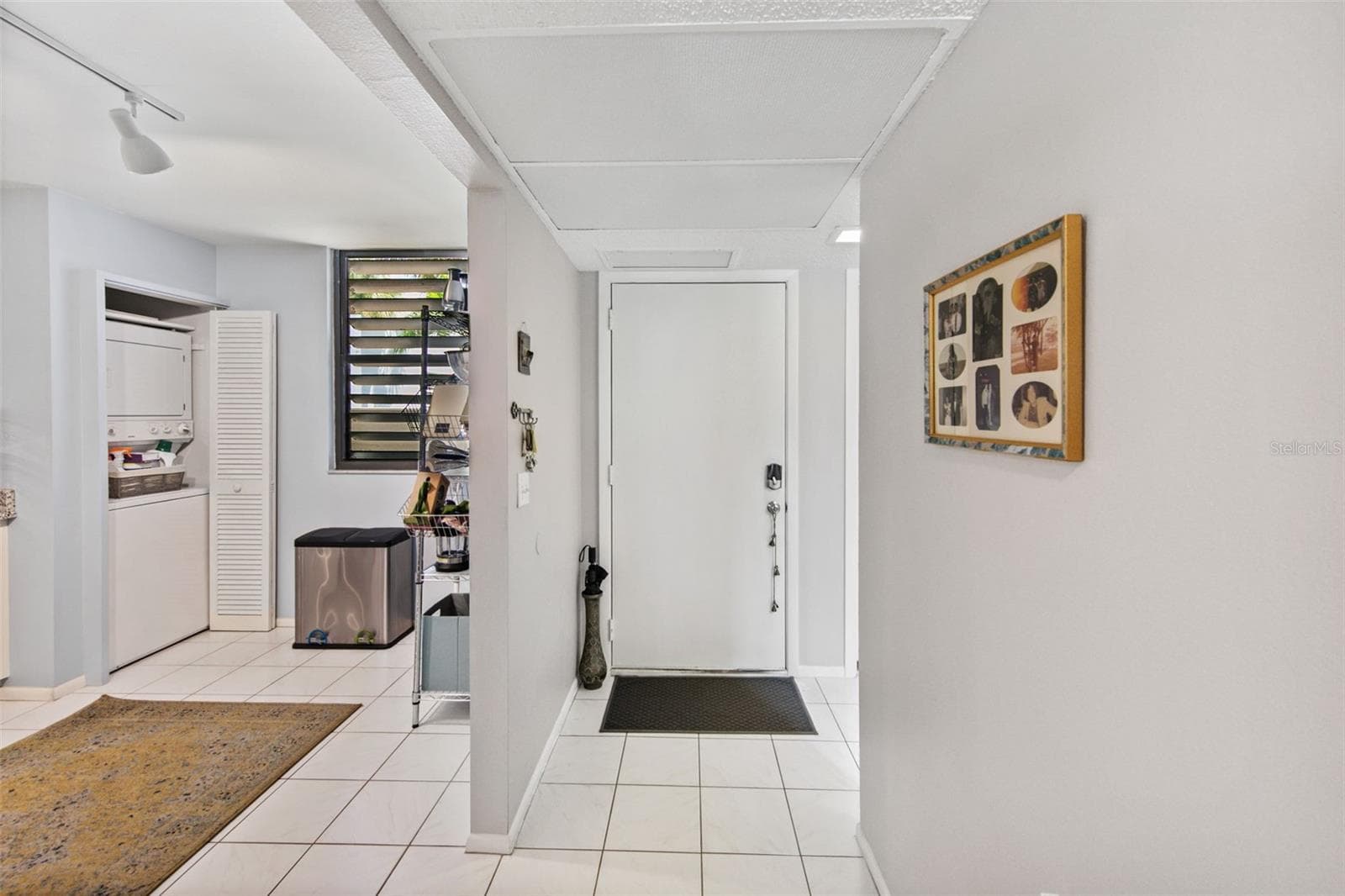 Condominium at 611 WOODLAWN DR #611, BRADENTON, photo 10 of 28