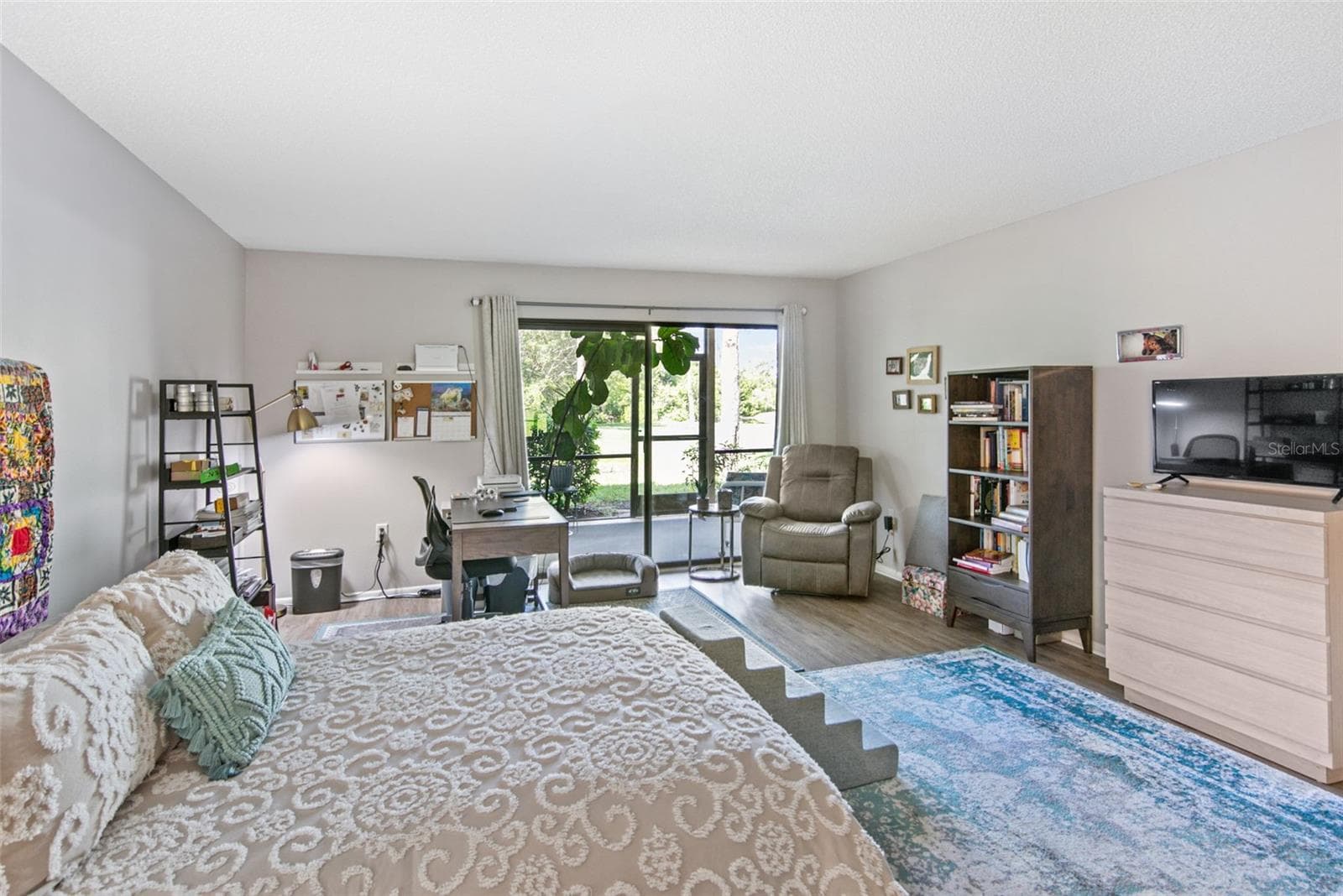 Condominium at 611 WOODLAWN DR #611, BRADENTON, photo 18 of 28
