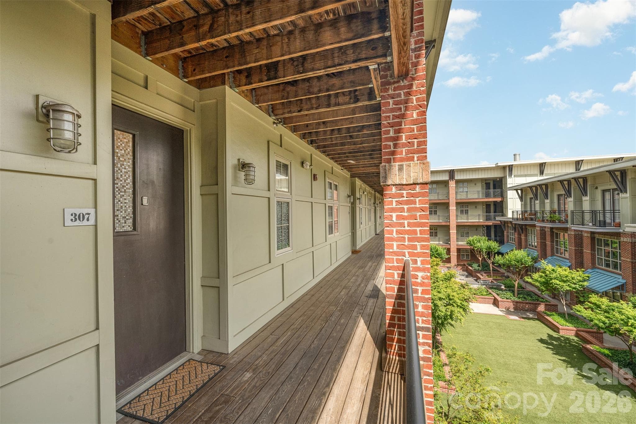 Condominium at 1101 W 1st Street, Charlotte, photo 2 of 40