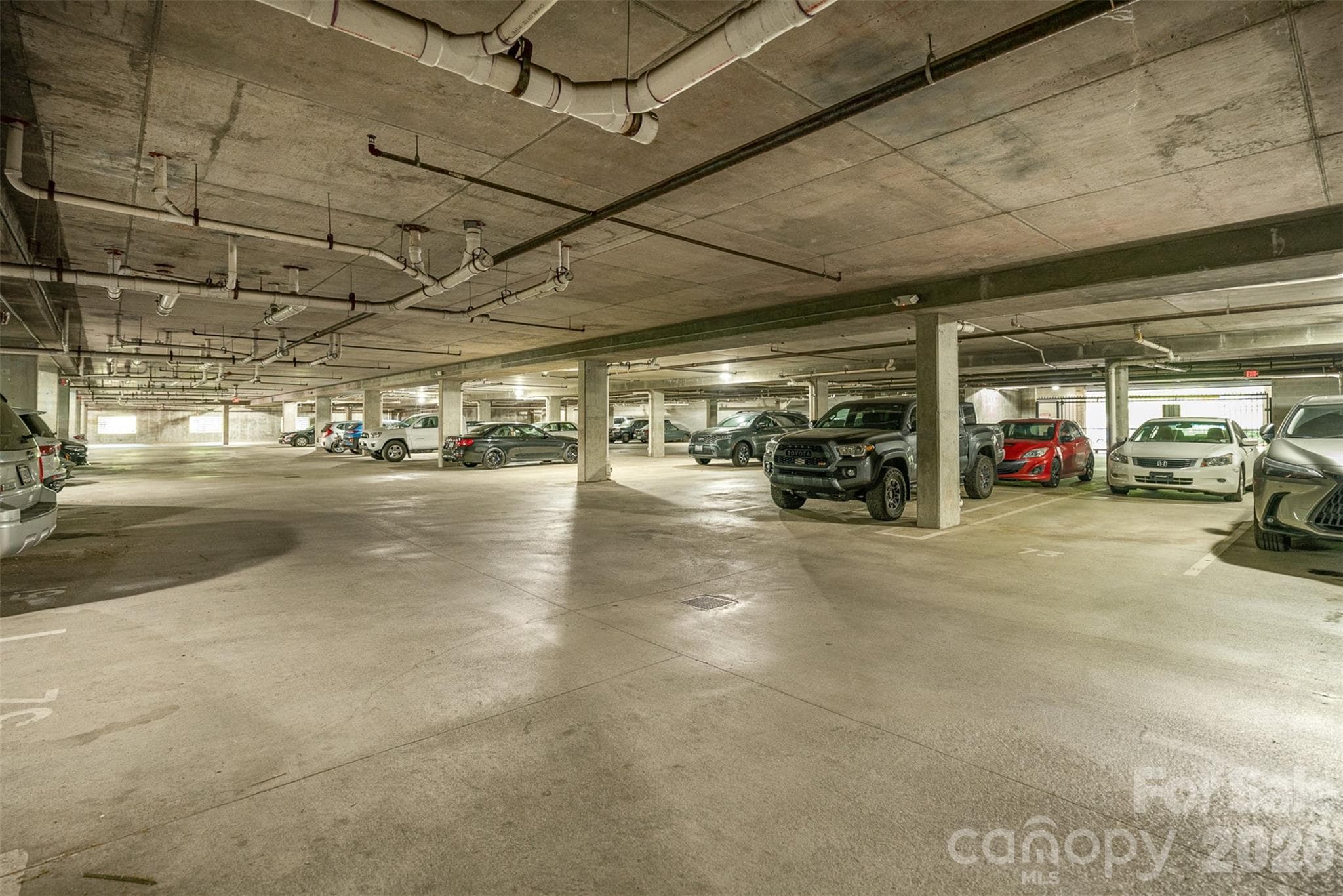 Condominium at 1101 W 1st Street, Charlotte, photo 24 of 40