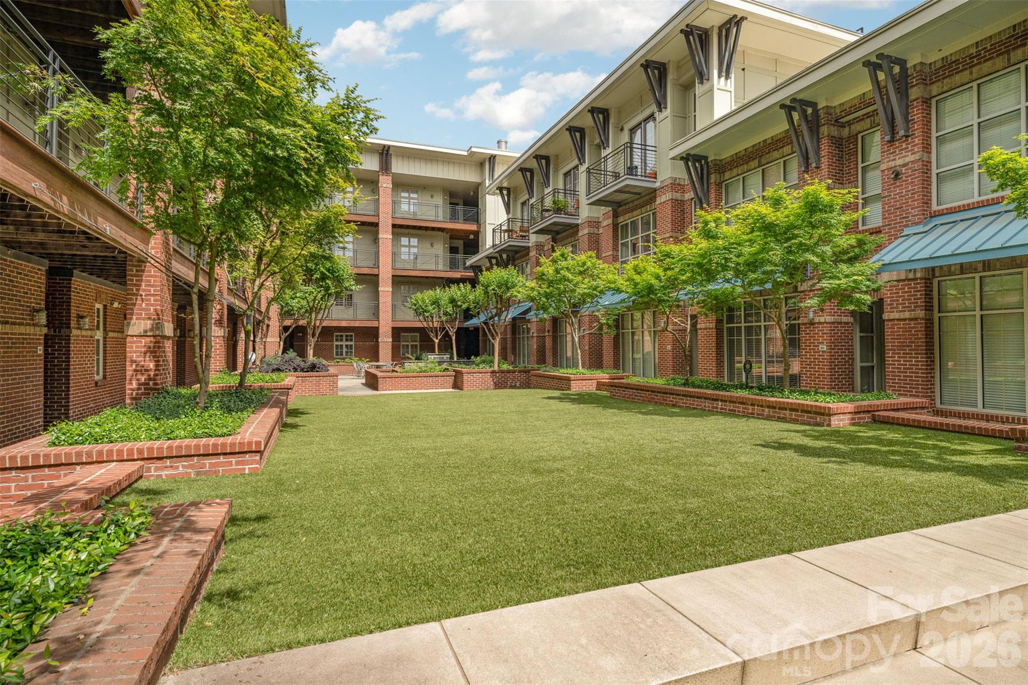 Condominium at 1101 W 1st Street, Charlotte, photo 28 of 40
