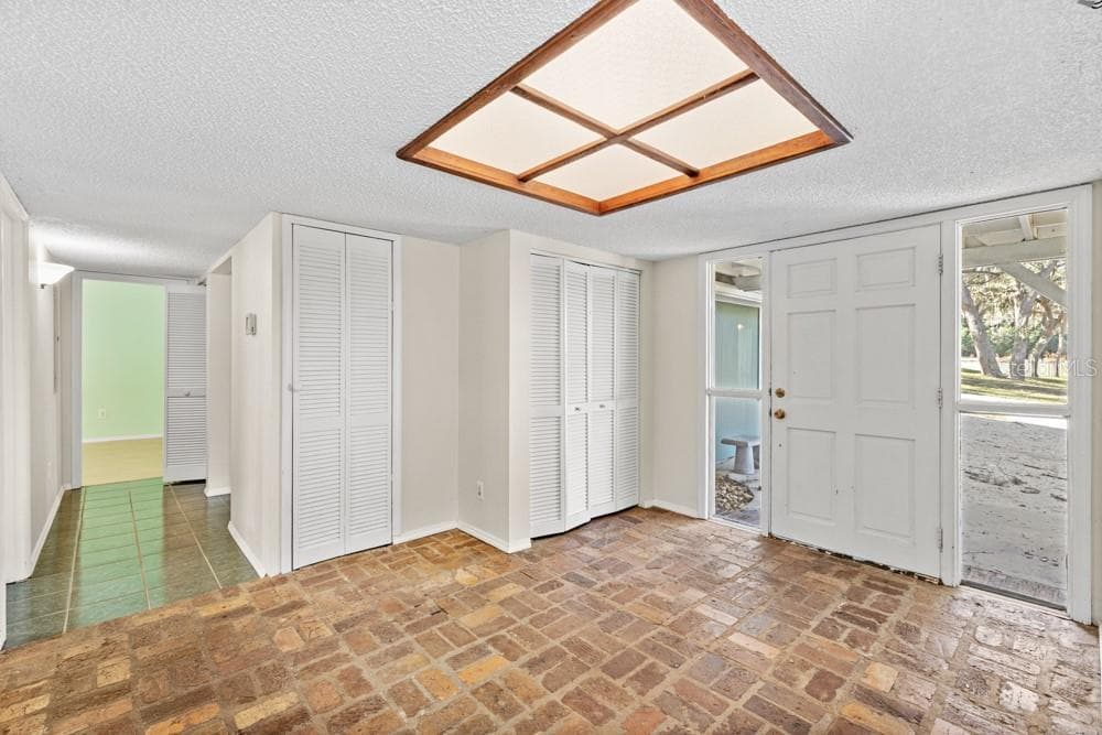 Single Family Residence at 19621 LAKE LINCOLN LN, EUSTIS, photo 14 of 79