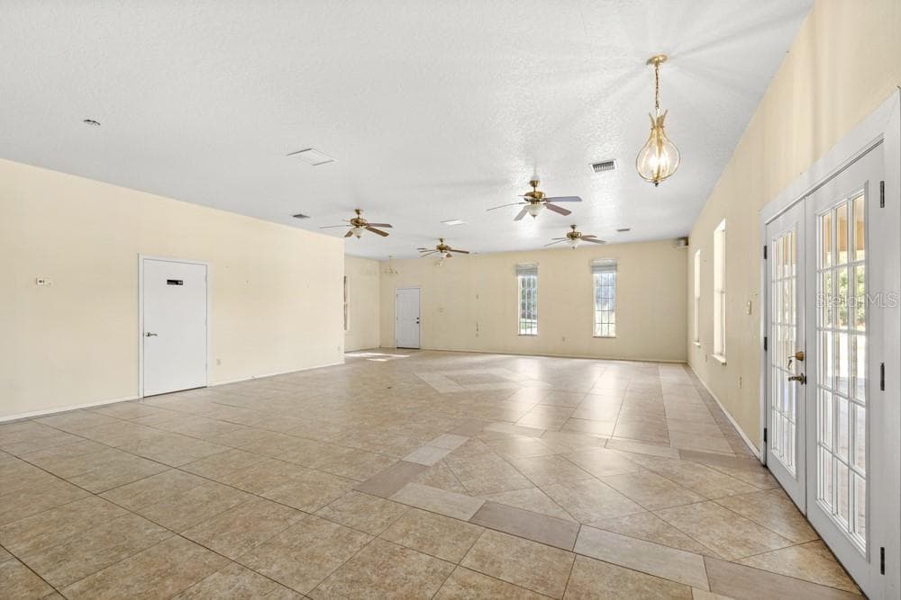 Single Family Residence at 19621 LAKE LINCOLN LN, EUSTIS, photo 75 of 79