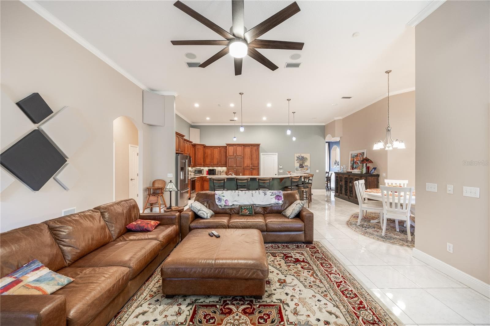 Family Room - 163 NW AMBER CT, LAKE CITY
