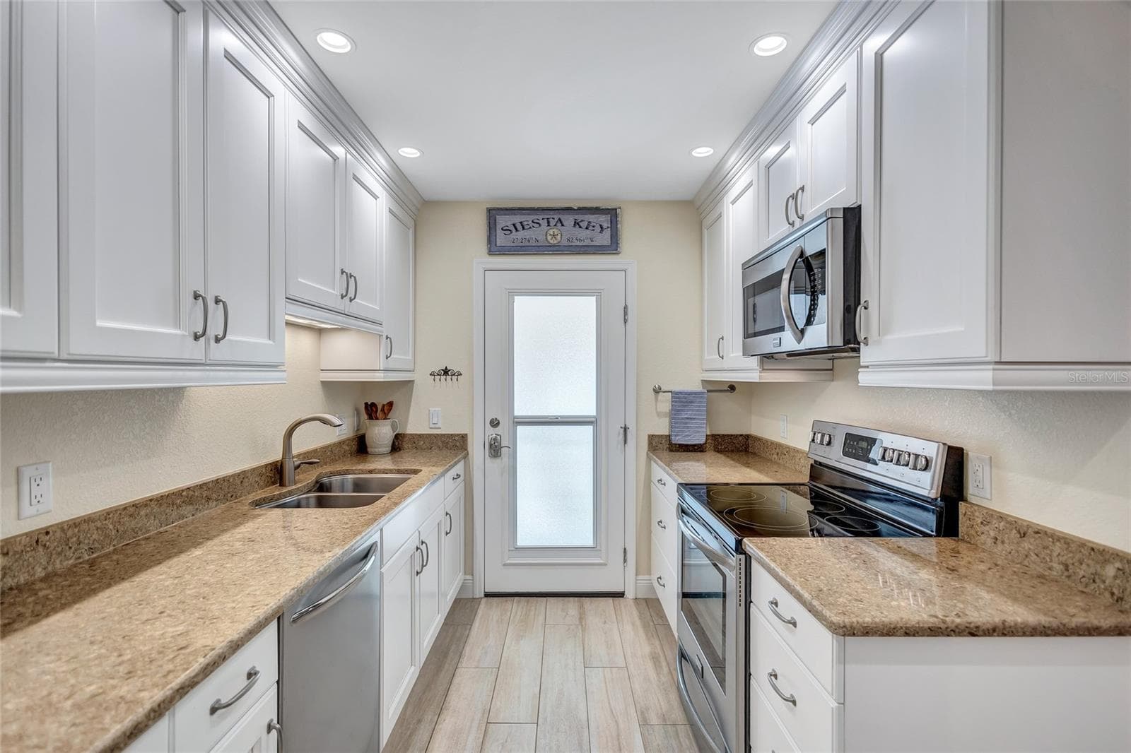 Kitchen - 137 AVENIDA MESSINA #3, SARASOTA
