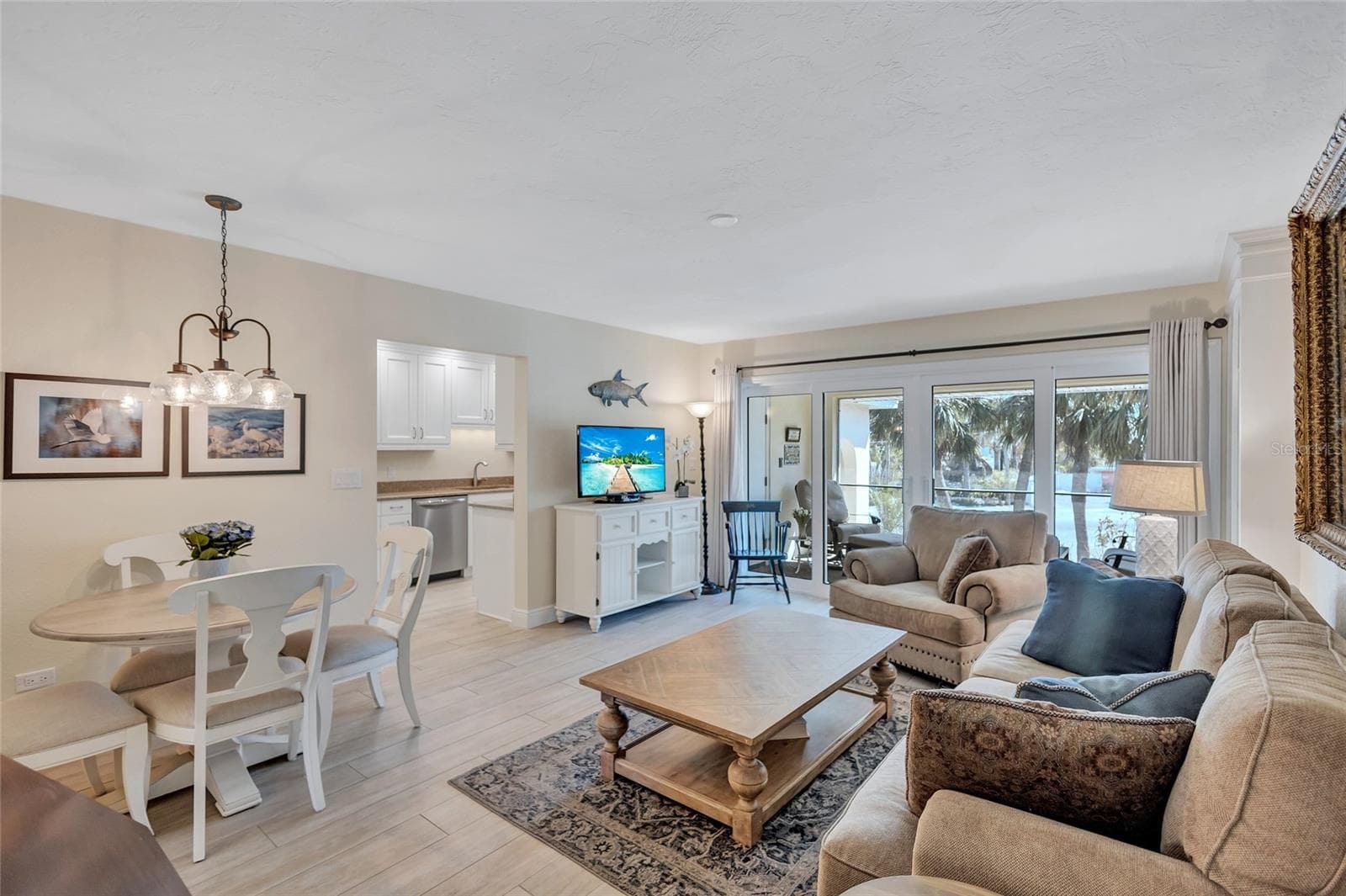 LiVing Room and Dining Area - 137 AVENIDA MESSINA #3, SARASOTA