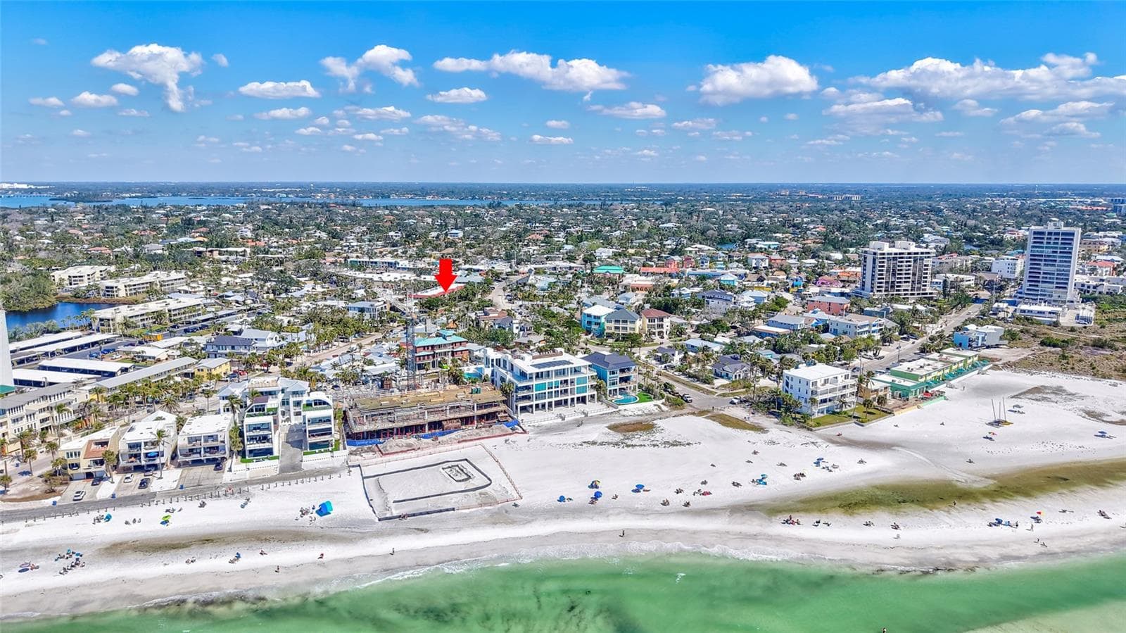 Just .3 miles to the crystal white sands of Siesta Key Beach - 137 AVENIDA MESSINA #3, SARASOTA