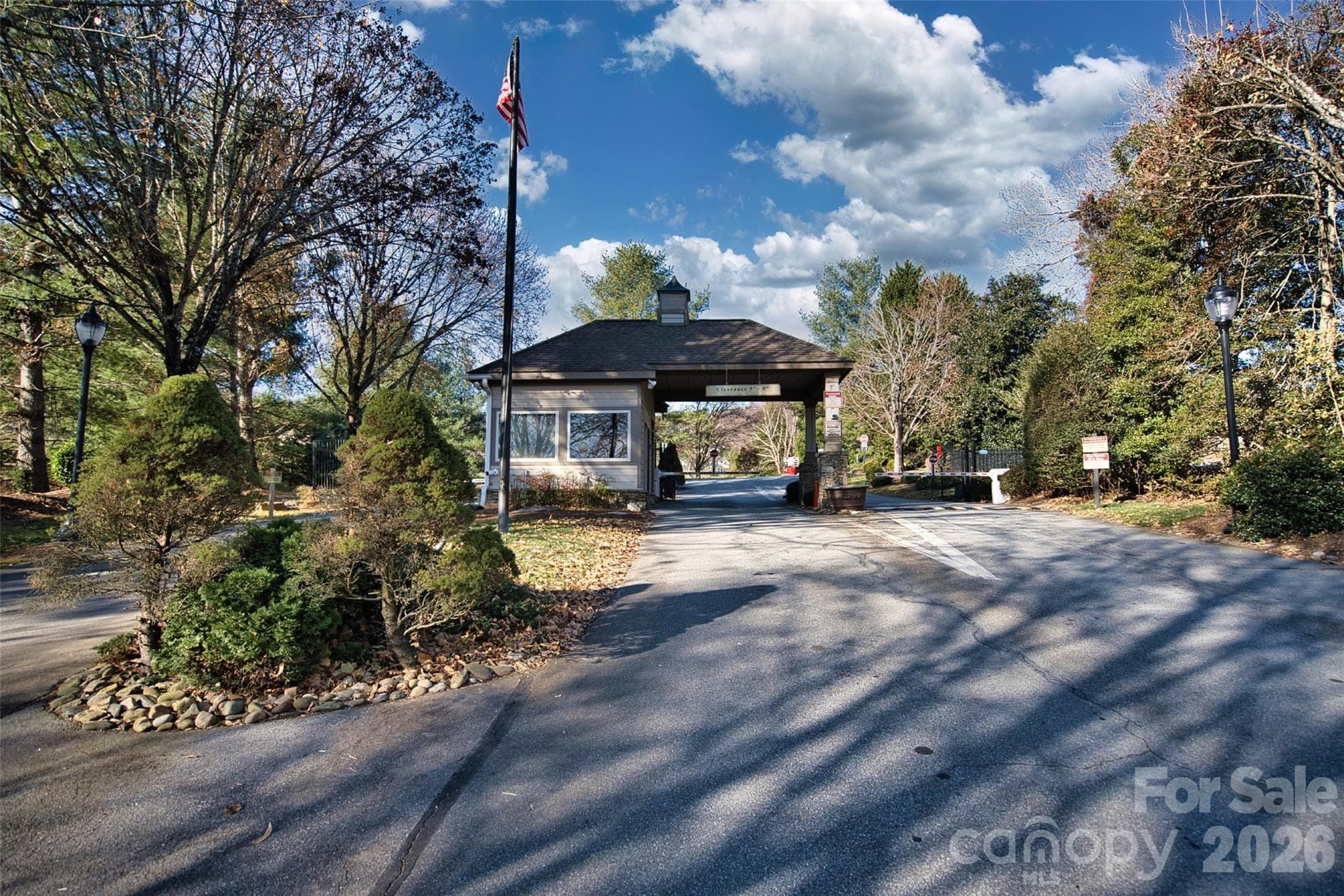 Gated entrance. Guarded  7 days a week - 9999 Walnut Drive, Mills River