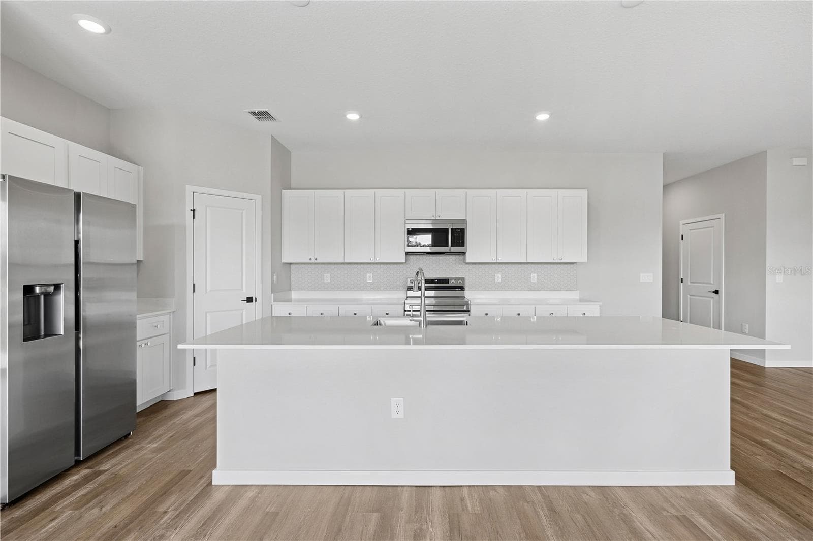 Open Kitchen - 4480 NW 37TH STREET RD, OCALA