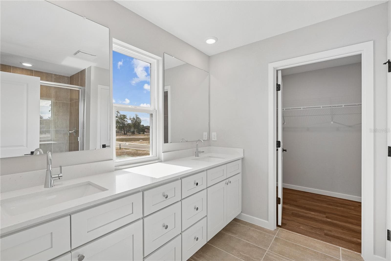 Owners Bath - 4480 NW 37TH STREET RD, OCALA
