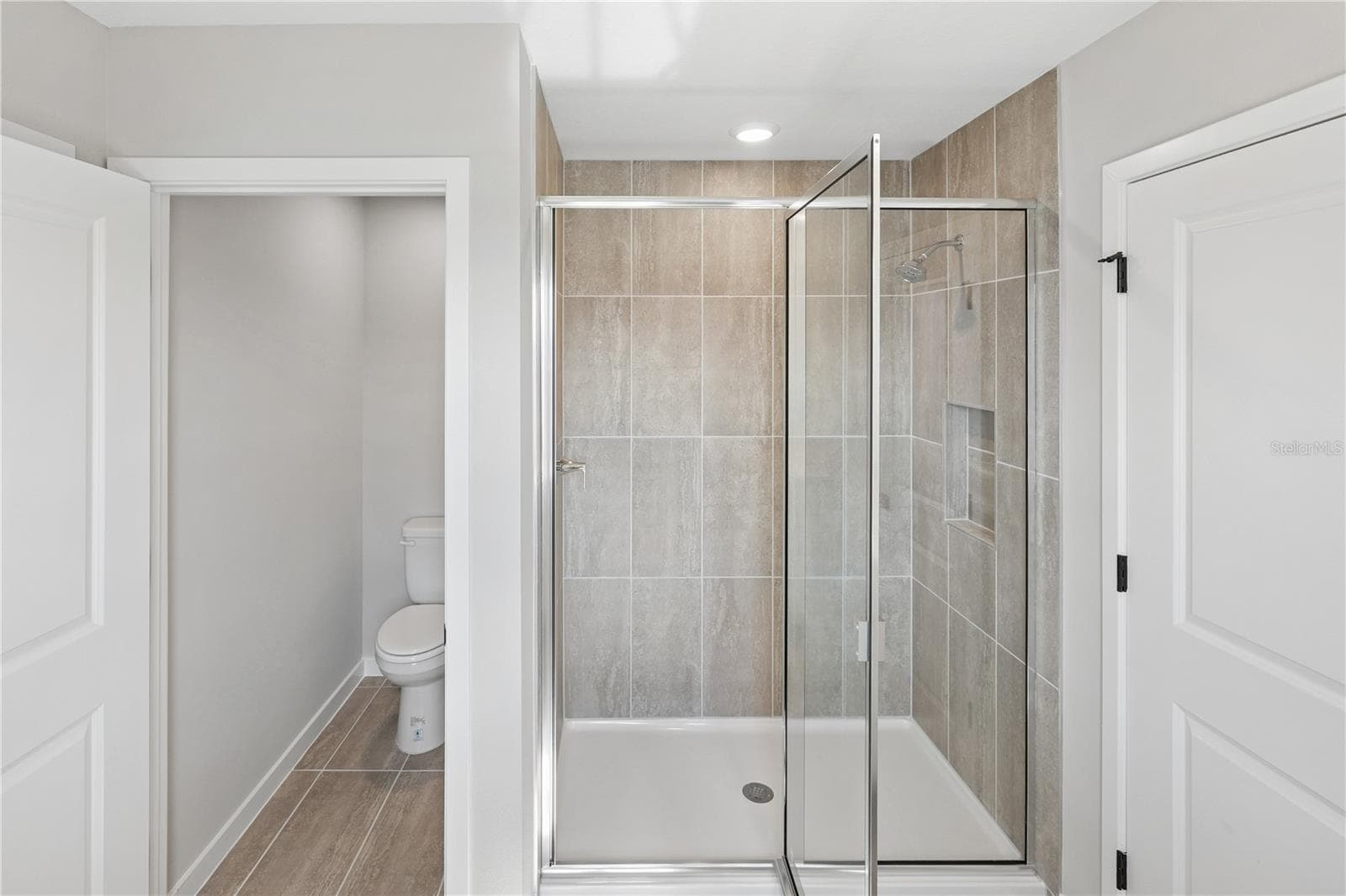Owners Bath - 4480 NW 37TH STREET RD, OCALA