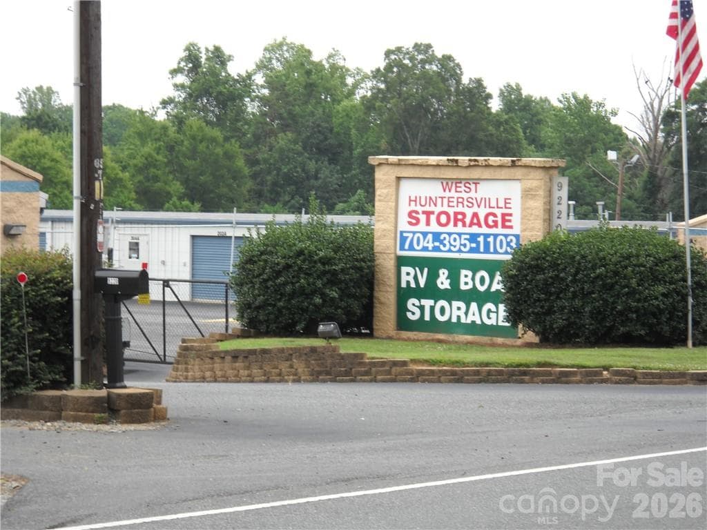 None at 9003 Beatties Ford Road, Huntersville, photo 6 of 11